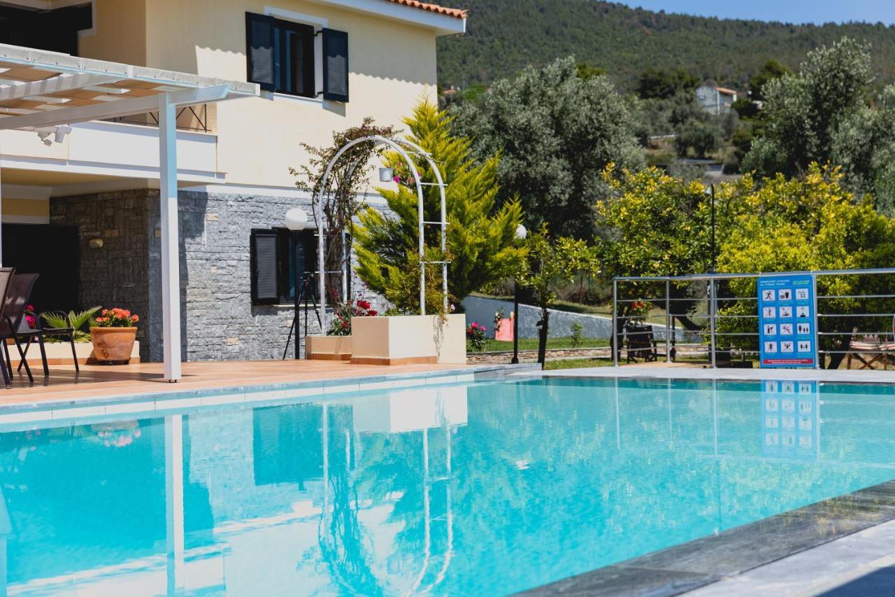 Kouvelia Country Home Luxury Villa Rental Nerotriviá 外观 照片