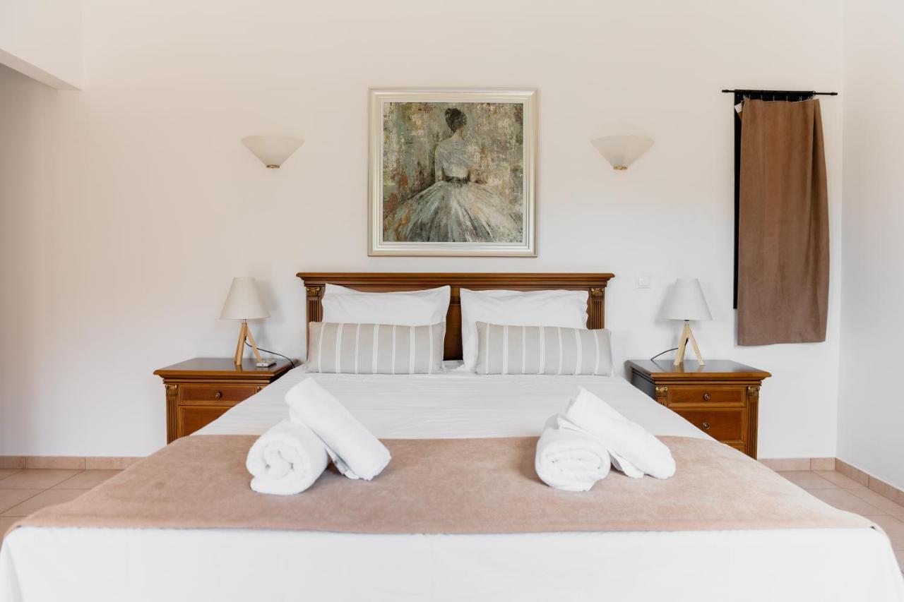 Kouvelia Country Home Luxury Villa Rental Nerotriviá 外观 照片