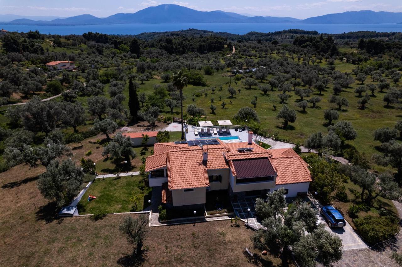 Kouvelia Country Home Luxury Villa Rental Nerotriviá 外观 照片